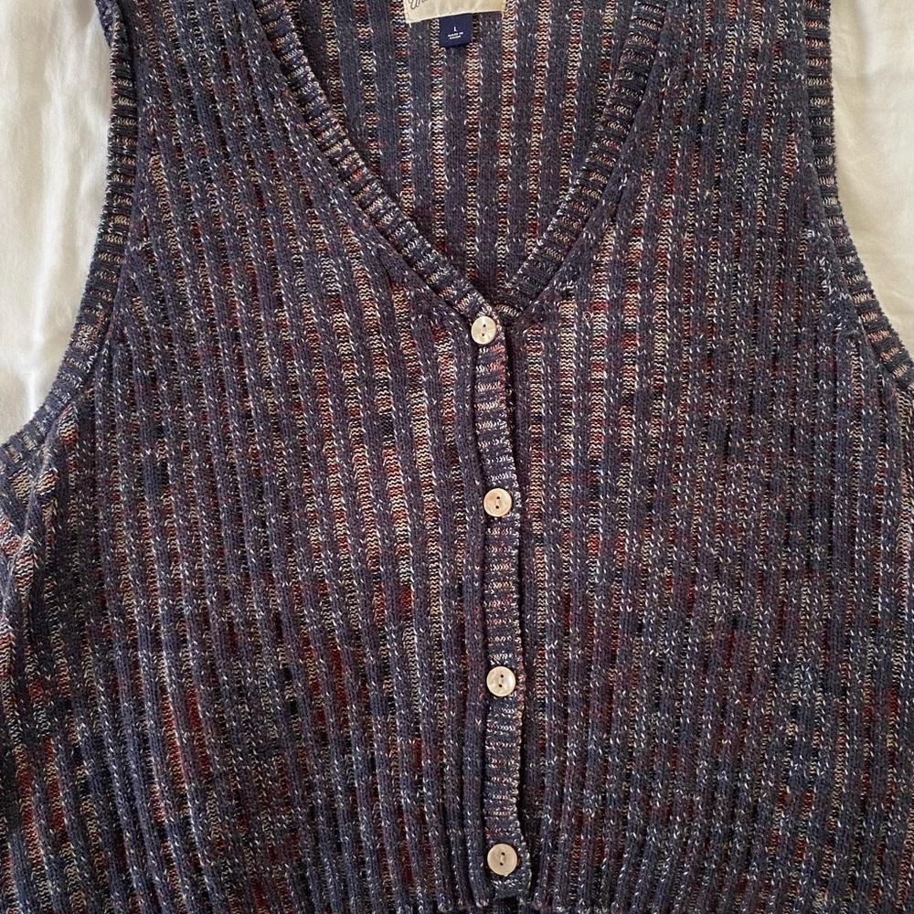 Universal thread top